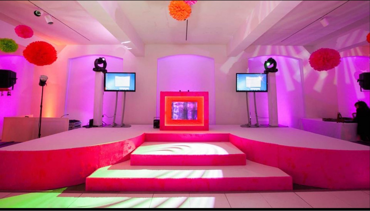 DJ BOOTHS