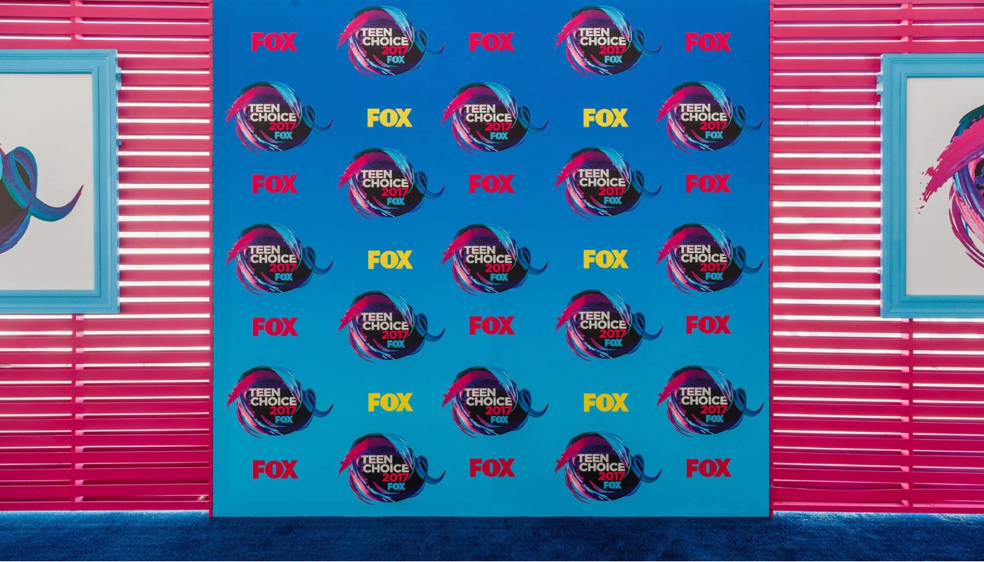 WALL PANELS - DIVIDERS - BACKDROPS